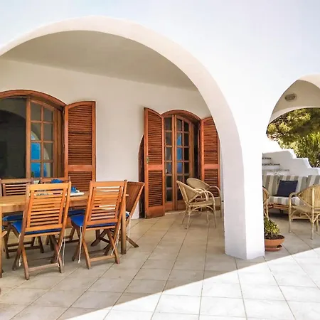 Oneira Villa *